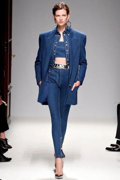 Look 31